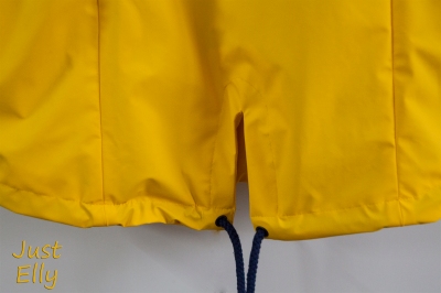Raincoat yellow 06
