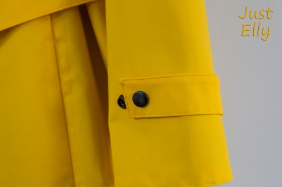 Raincoat yellow 08